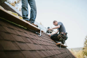 Local Roofers in Kinniconick, KY